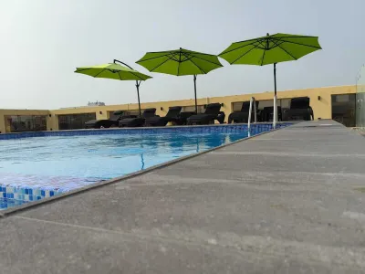 Rosemond Al Hamra Hotel a 