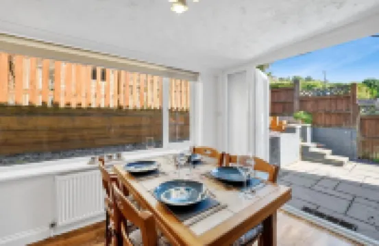 Knights Rest - Minutes to the Port