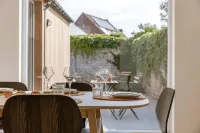 Huswell - Beautiful Vacation Home 'Valkehuisje' in Poperinge