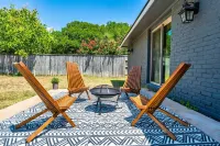 The Sinatra - Fun, 5BD Home! Huge Pool! Game Room!