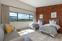 Dragonview Lodge Hotels in Gaints Castle Game Reserve