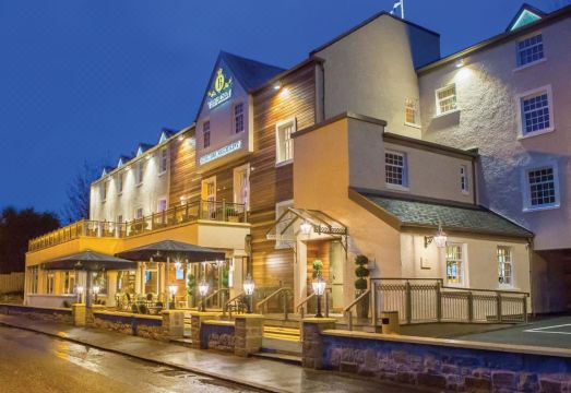 5. 버스비 호텔..