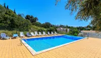 Outra Vez Spacious Apartment 5 Minute Walk From