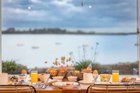 Hôtel la Baie des Anges, Son Spa Marin & sa Piscine Couverte et chauffée