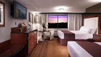 Peppermill Hotel Casino in W Wendover, Nevada فنادق في West Wendover