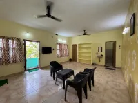 V2V Home stay Hotels in Sirkazhi