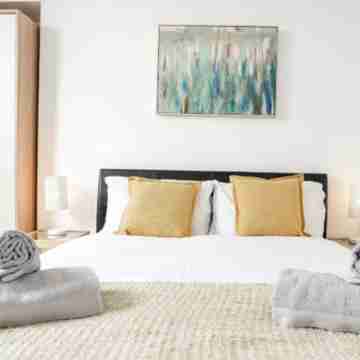 Modern Central Apartment Rooms