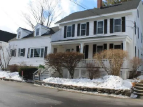 9 Lake Street Hotels in Wolfeboro