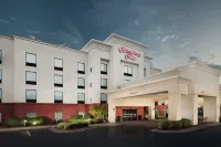 Hampton Inn Wilson Downtown Hotels near Art at 123 Studio