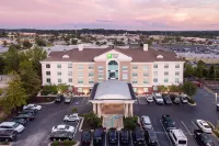 Holiday Inn Express & Suites COLUMBIA-I-26 @ HARBISON BLVD by IHG Hotel di Columbia
