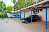 Hotel Alt-Connewitz - parking