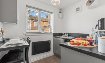 City Centre House with EV Parking