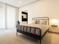 Alyde Apartments