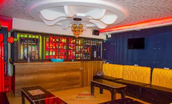 Jacaranda Luxury Suites