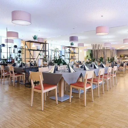 Jufa Hotel Wien City Отели рядом с достопримечательностью «11. Зиммеринг»