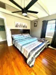 Great place to stay in Alexandria, close to Metro and free parking