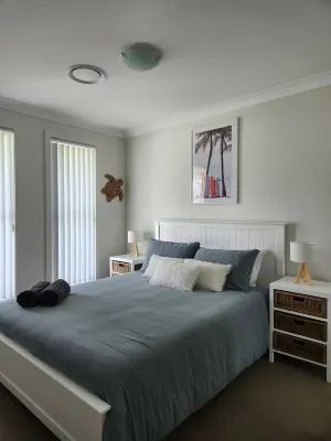 Coastal Seabreeze. Pet friendly 3 bdrm new duplex, close to beaches and shops. Hoteles en Sussex Inlet