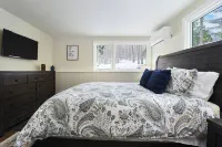 Cozy 1 bedroom condo nestled in the heart of The Laurel Highlands.