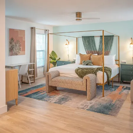Pickleball, Heated Pool, Hot Tub, Golf & Games, Near Beaches