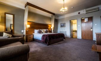 Bridge Hotel