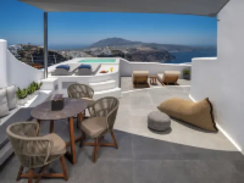 Eteoro Suites Hotels in Santorini