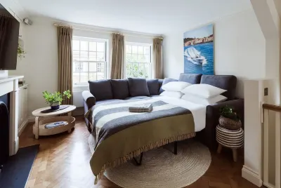 Notting Hill family home 5 Bed Hotels in Notting Hill