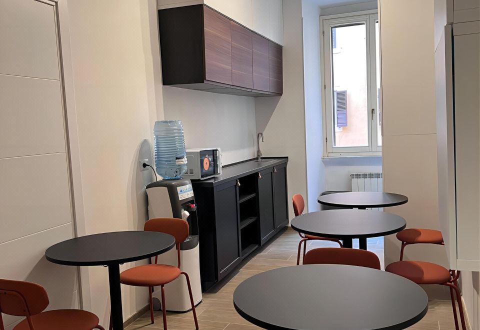 5. 비 플레이스 콜..