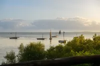 Ocean Pearl Beach Lodge - Ocean View