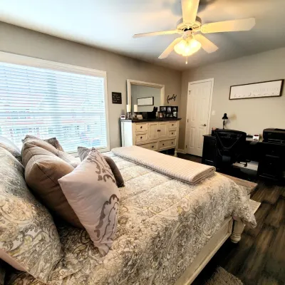 1 Ranked Condo w Pool Gym Gamer Room