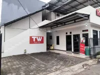 Jl. Gn. Gede No.22 Hotel di Nagrak