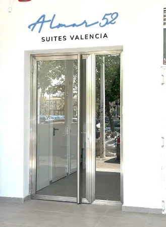 Almar 52 Suites