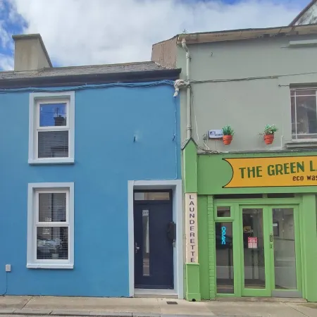 Tralee Townhouse Holiday Home by Trident Holiday Homes