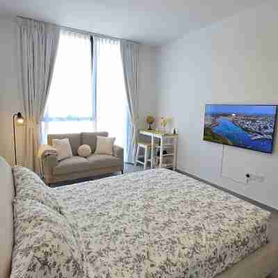 Midori Elegant Living by Shiro Elegant Holiday Homes Rooms