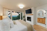 Luxury Mountain Villa - Unbelievable Sunsets - 15min drive to downtown Gville!