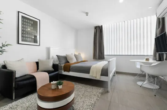 A Modern Beach Studio, 5min walk to Bondi Beach