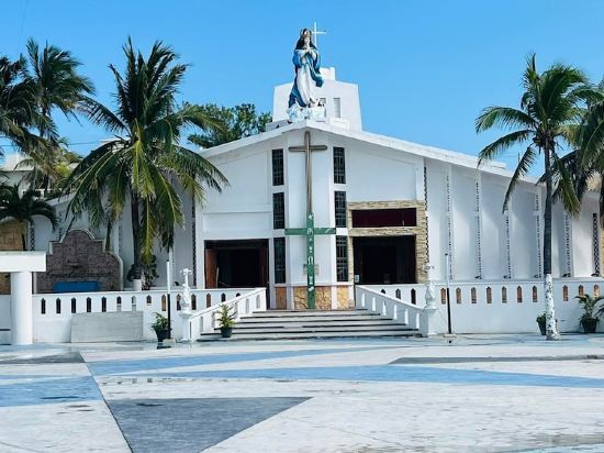 Plaza View Villa "Tijuana" with a/c and 2 pools,   5 min stroll to beach