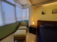 1 bedroom apartment by the beach