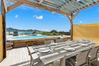 Oceanfront amazing 2 BR Villa - 2 min from the beach