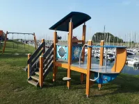 Spacious holiday home on the water