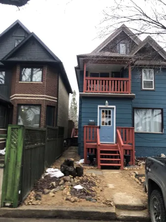 Large Charcter Home Отели рядом с достопримечательностью «Tunnels Of Moose Jaw»