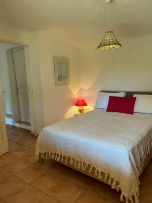 Charming villa 50 m from the sea. Pets allowed