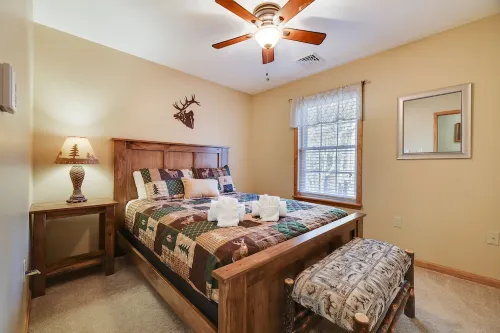 Cozy Poconos Chalet - w/Hot Tub, Sauna, & Lake Access!