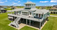 An oceanfront 4-bedroom 3.5 bath home great for vacations & small wedding venue! Hotels near Port Bolivar