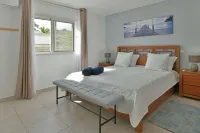 Villa YVANTINO OCEAN (4 bedrooms) the feeling of being on the deck of a boat