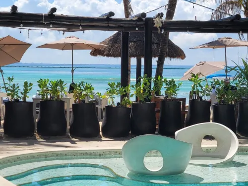 Oceanfront Condo on the Beach w Hot Tub! Minutes Walk to Restaurants,