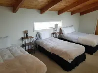 Awesome house & Kaweah River access and 5 miles to Sequoia Park