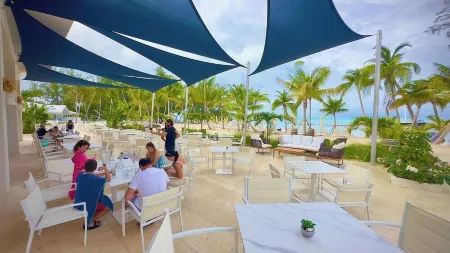 Waterfront Island House #14, Rum Point, Beach, Pool, Bikes, Kayaks, Paddleboards