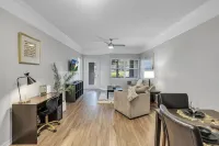 Nature Retreat: Your Gateway to Tranquility in Jax, 1mi to St Johns Town Center