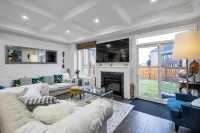 Charming 3-bedroom home in Whitby, just a short walk from Thermea Spa Whitby.