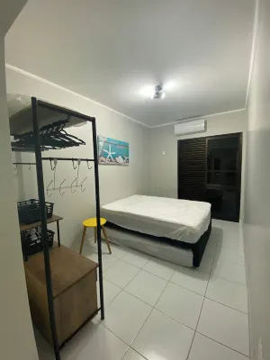 Cozy apartment 3 minutes from Praia Grande for up to 8 people Hotels in Praia Grande